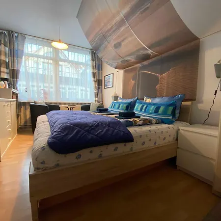 Alexandrinenstrasse In Warnemuende Rostock