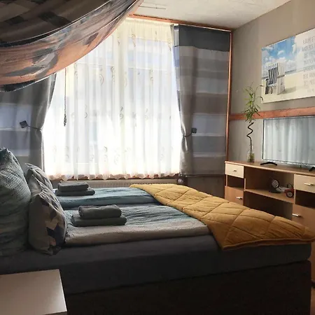 Alexandrinenstrasse In Warnemuende *