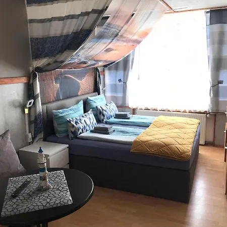 Alexandrinenstrasse In Warnemuende 로스토크