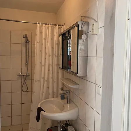 Rum i privatbostad Alexandrinenstrasse In Warnemuende