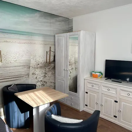 Alexandrinenstrasse In Warnemuende