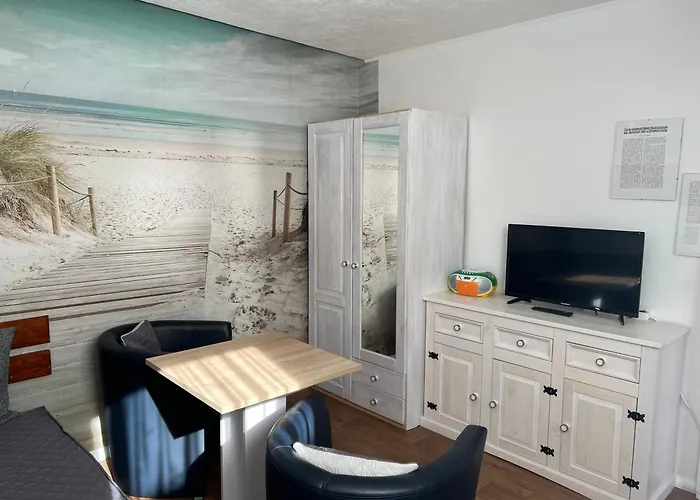 Alexandrinenstrasse In Warnemuende